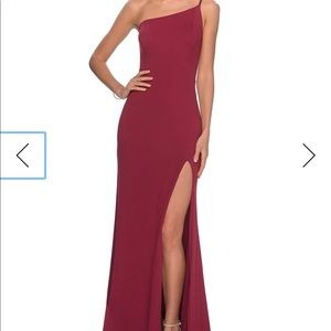 La Femme Jersey Gown NWOT phenomenal! Burgundy